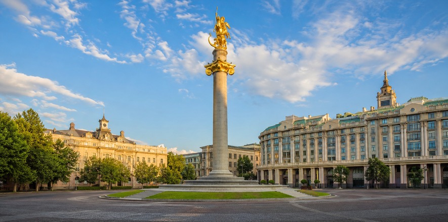 06_freedom_square.jpg