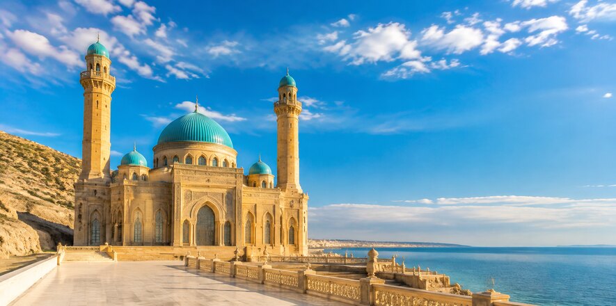 06_Bibi_Heybat_Mosque.jpg